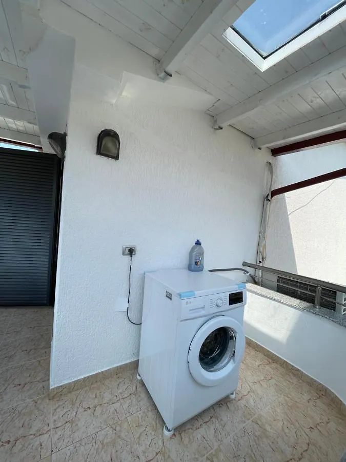 Villa House For Rent Jurgen Golem  Casa vacanze