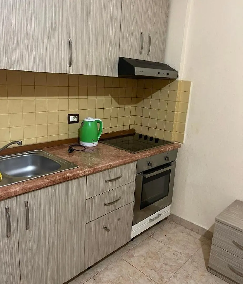 Villa House For Rent Jurgen Golem  Casa vacanze Golem (Tirana)